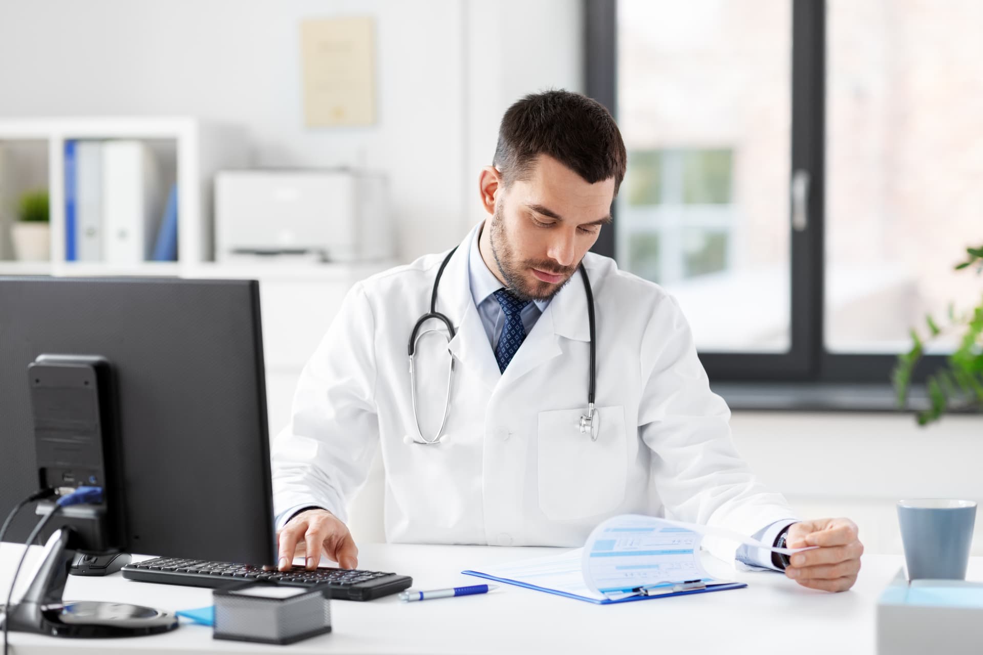 All-In-One (AIO) Devices: Modernizing Workflows and Communication for Clinical & Nursing Staff